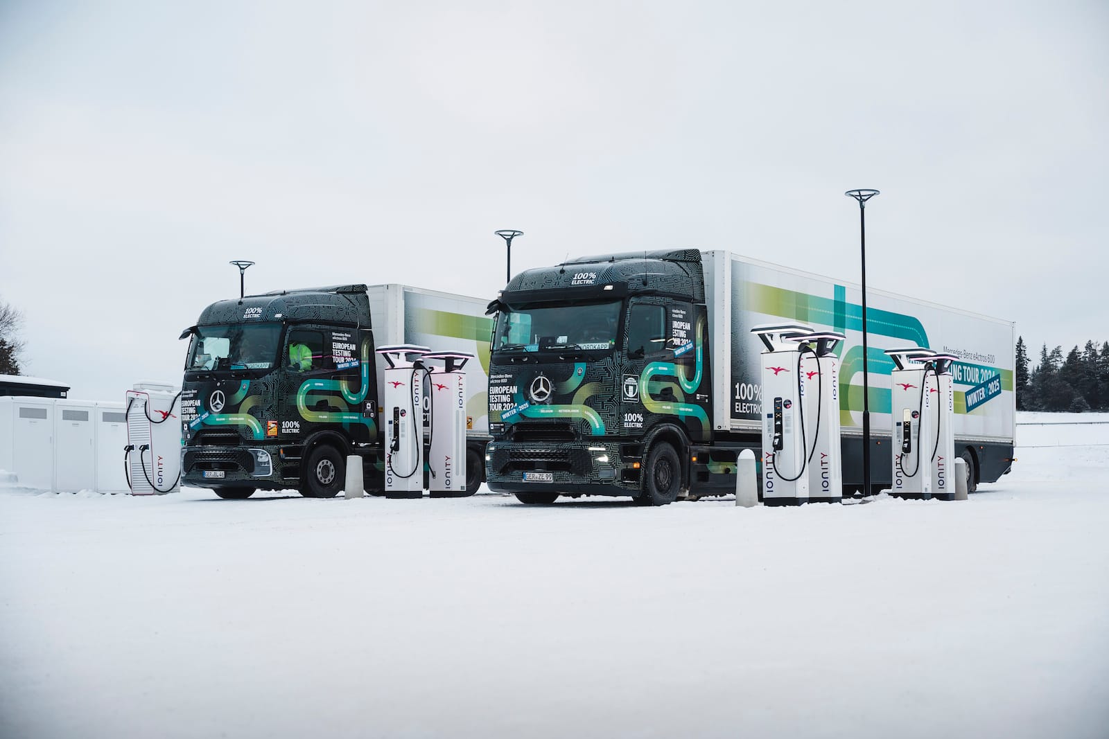 Mercedes e-Actros ładowanie