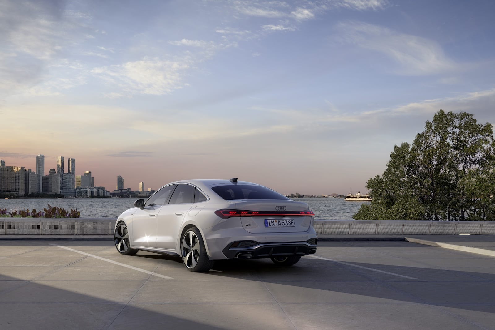Audi A5 Sedan e-hybrid tył