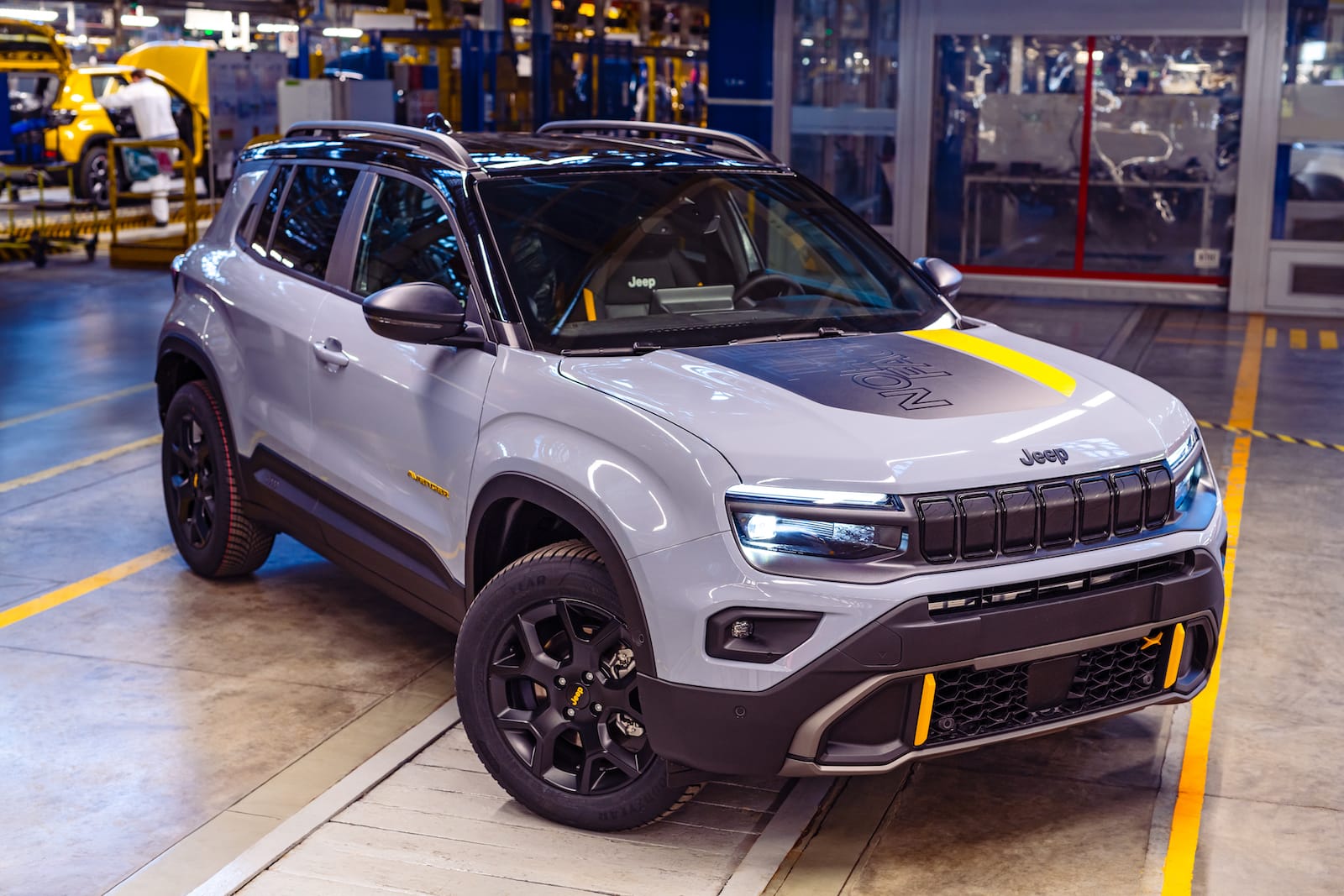 Jeep Avenger 4xe przód
