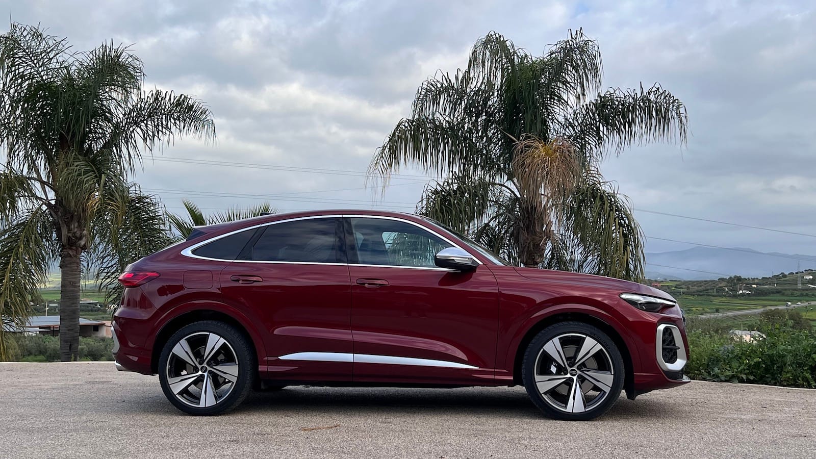 Audi Q5 bok