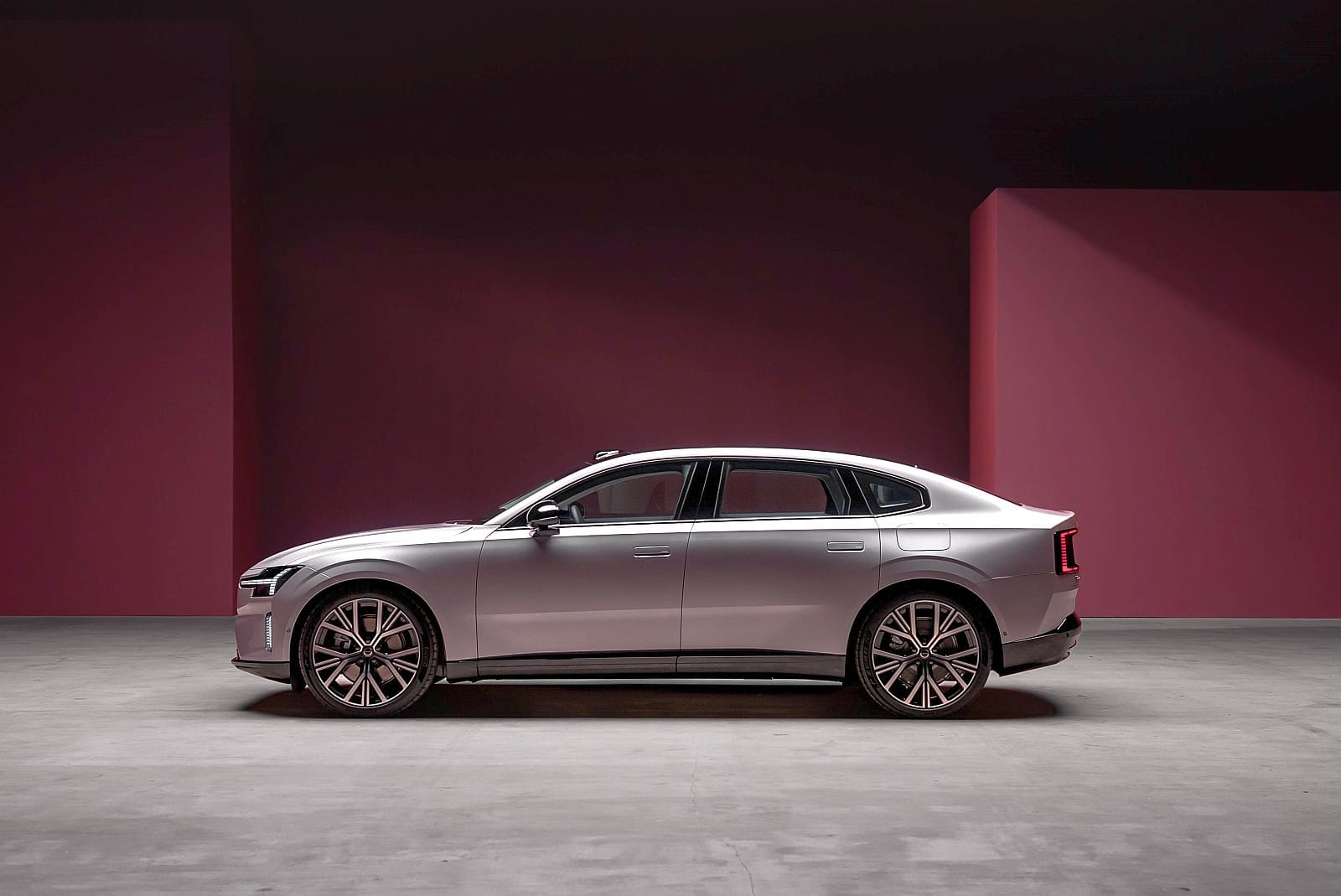 Volvo ES90