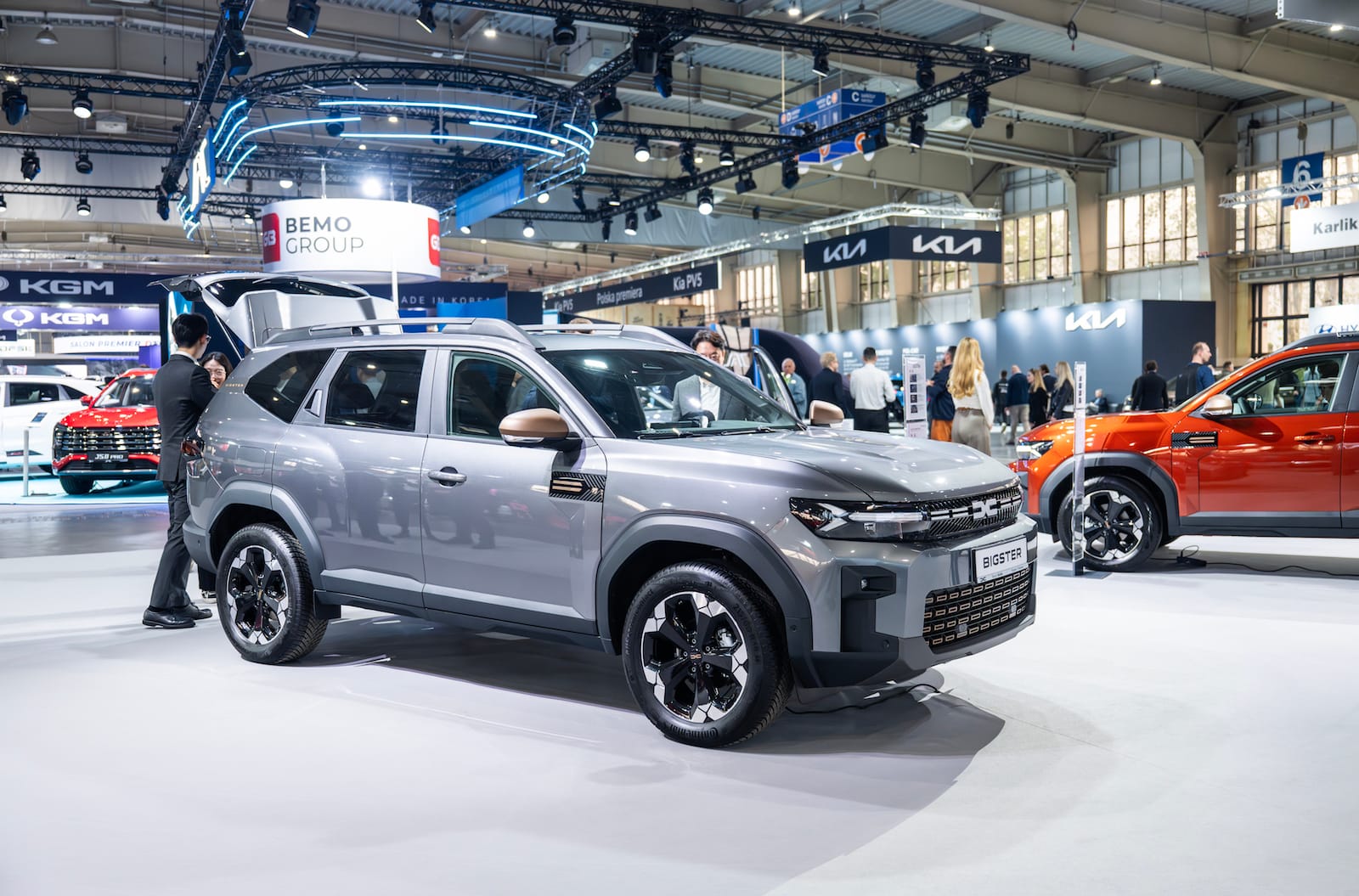 Dacia Bigster przód