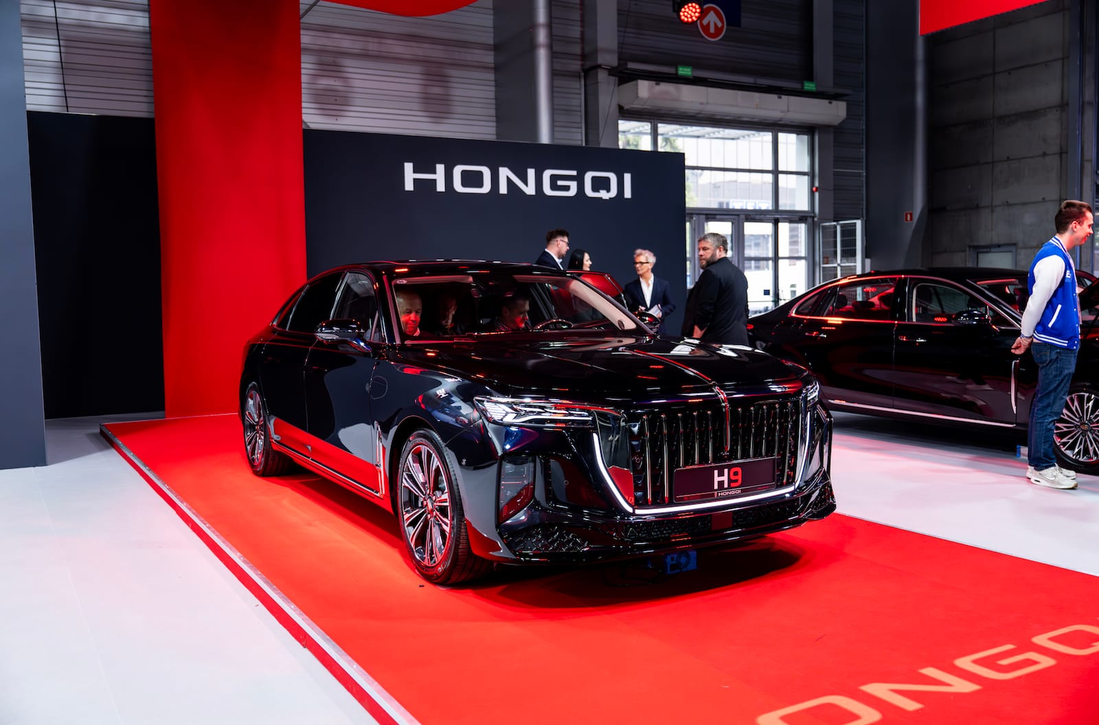 Hongqi H9 przód