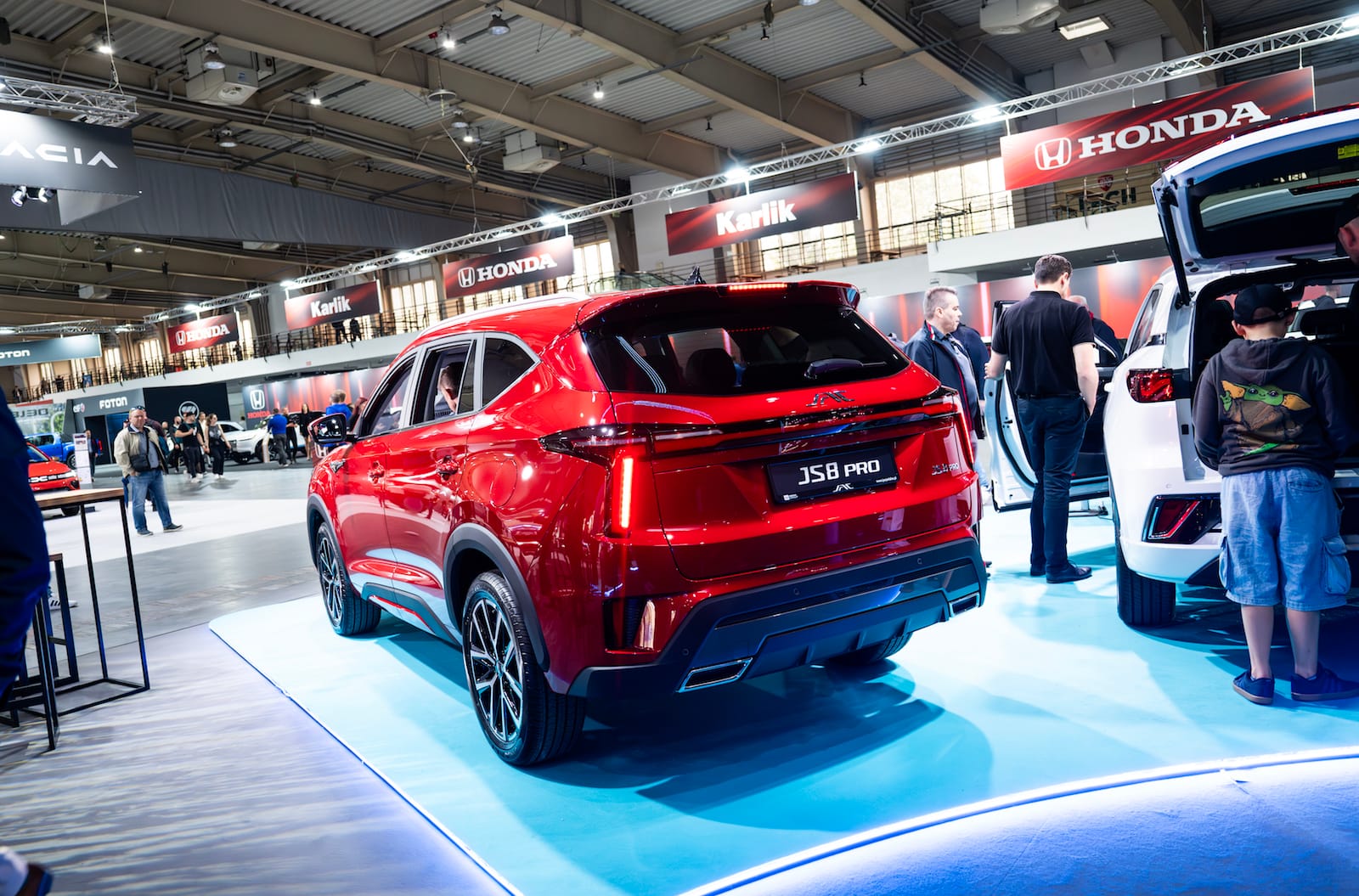 JAC JS8 PRO tył