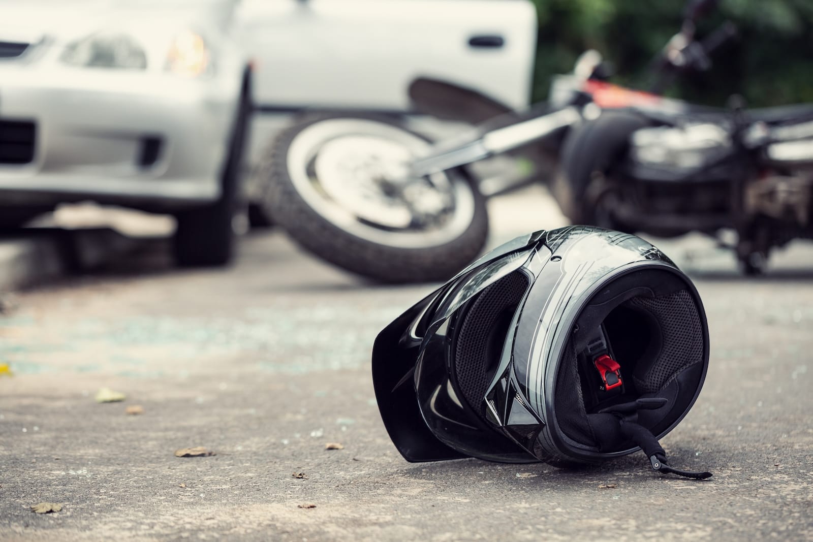 kask motocykl auto