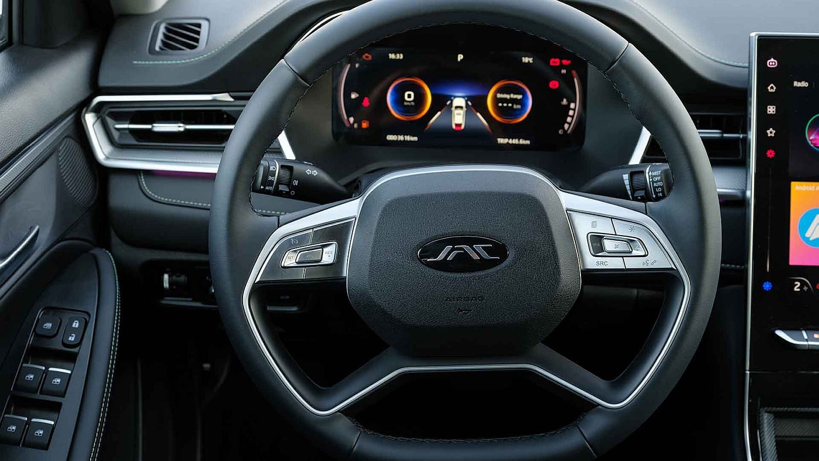 JAC J7 Plus