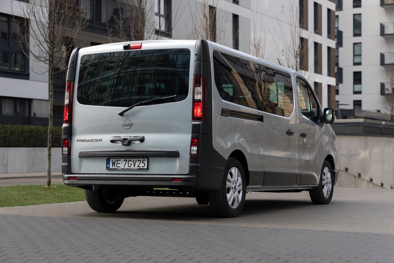 Nissan Primastar tył