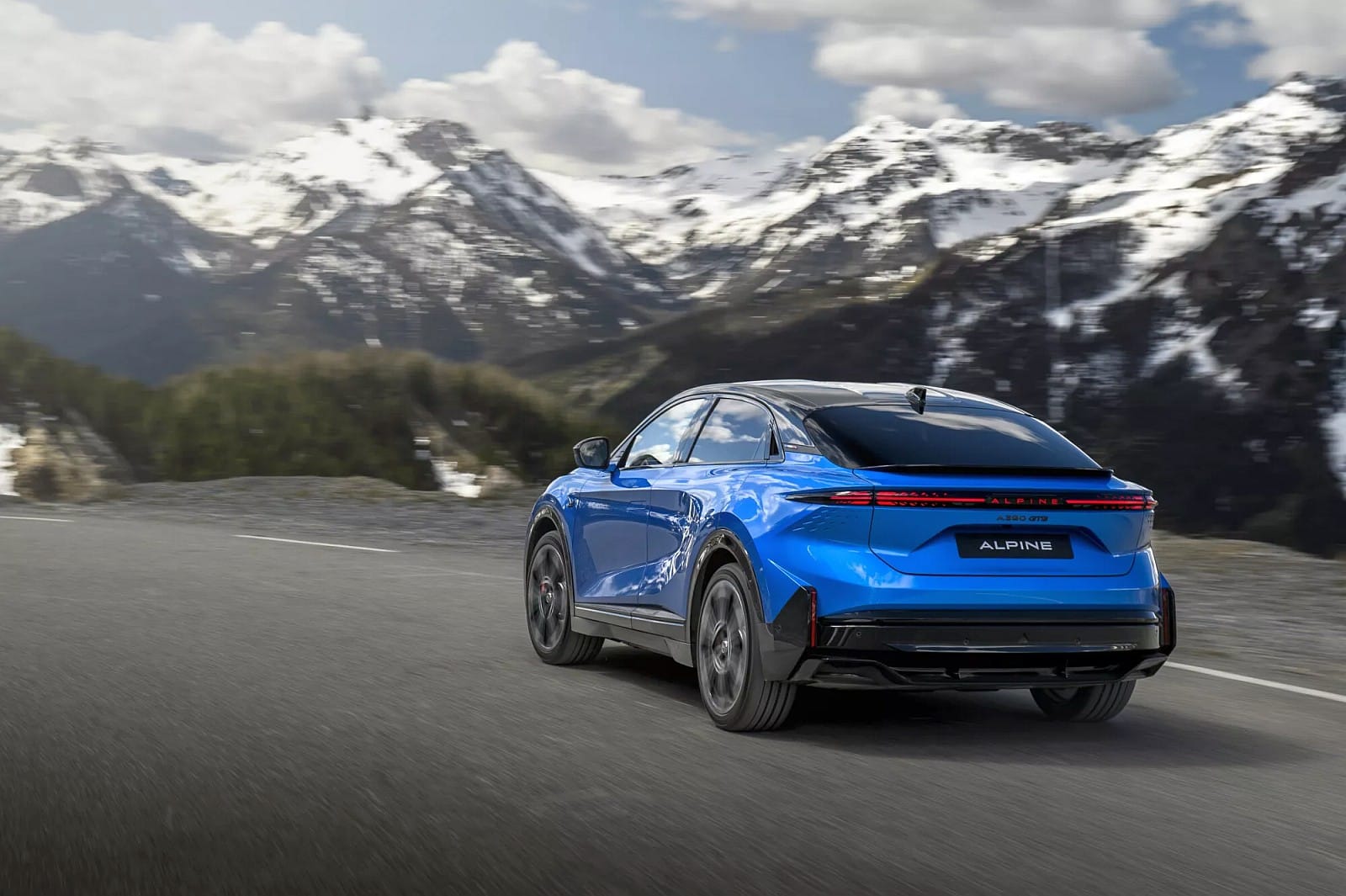 Alpine A390