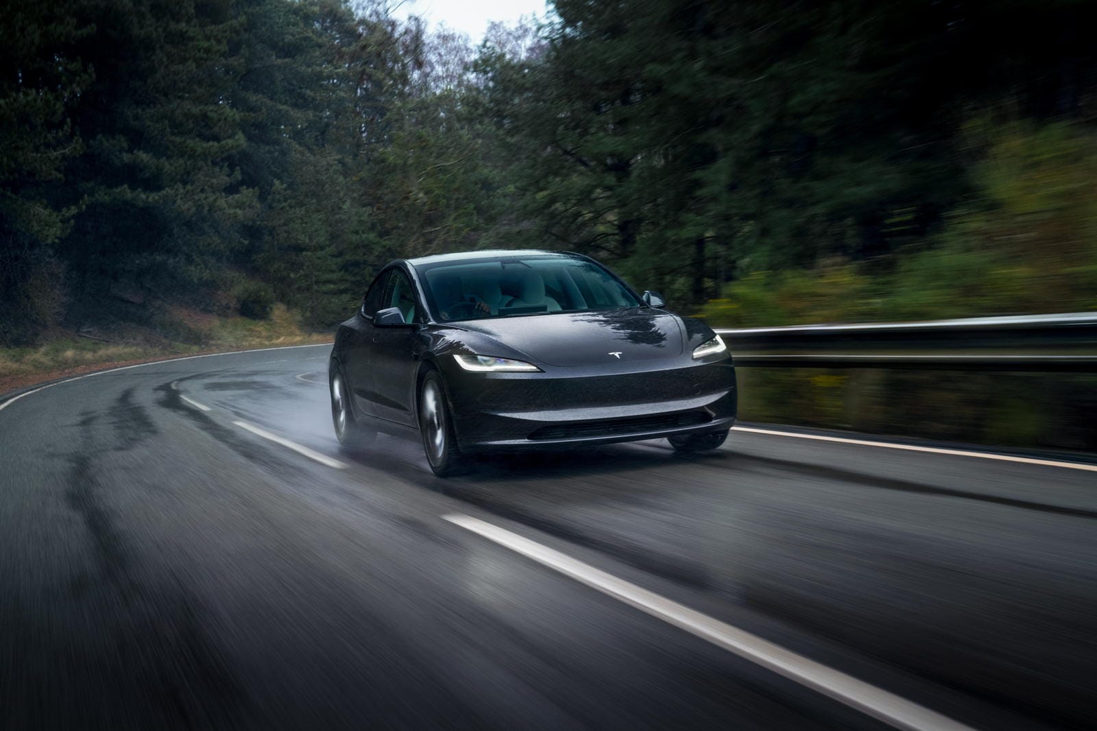 Ile kosztuje Tesla?