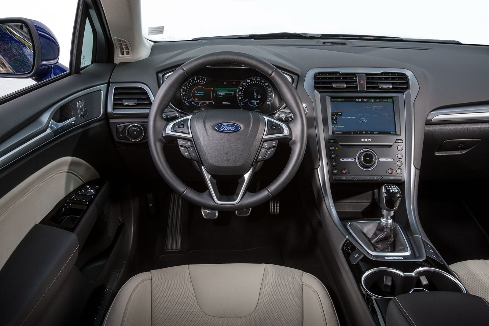 ford_mondeo_turnier_02