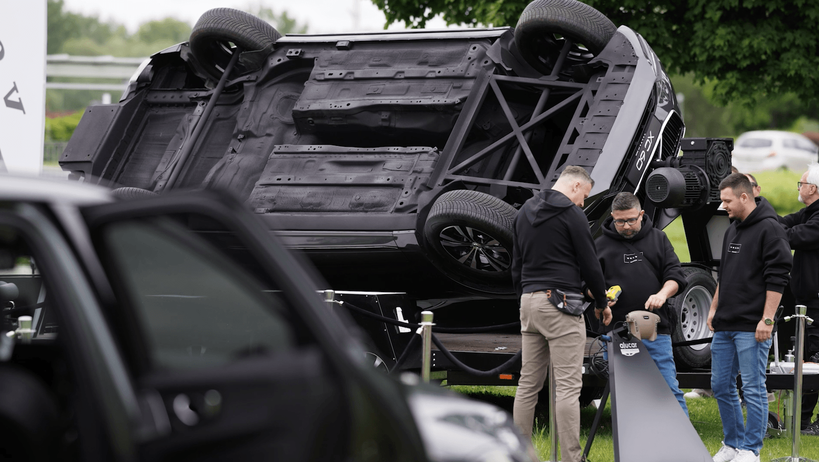 Volvo For Safety miasteczko bezpieczeństwa symulator dachowania