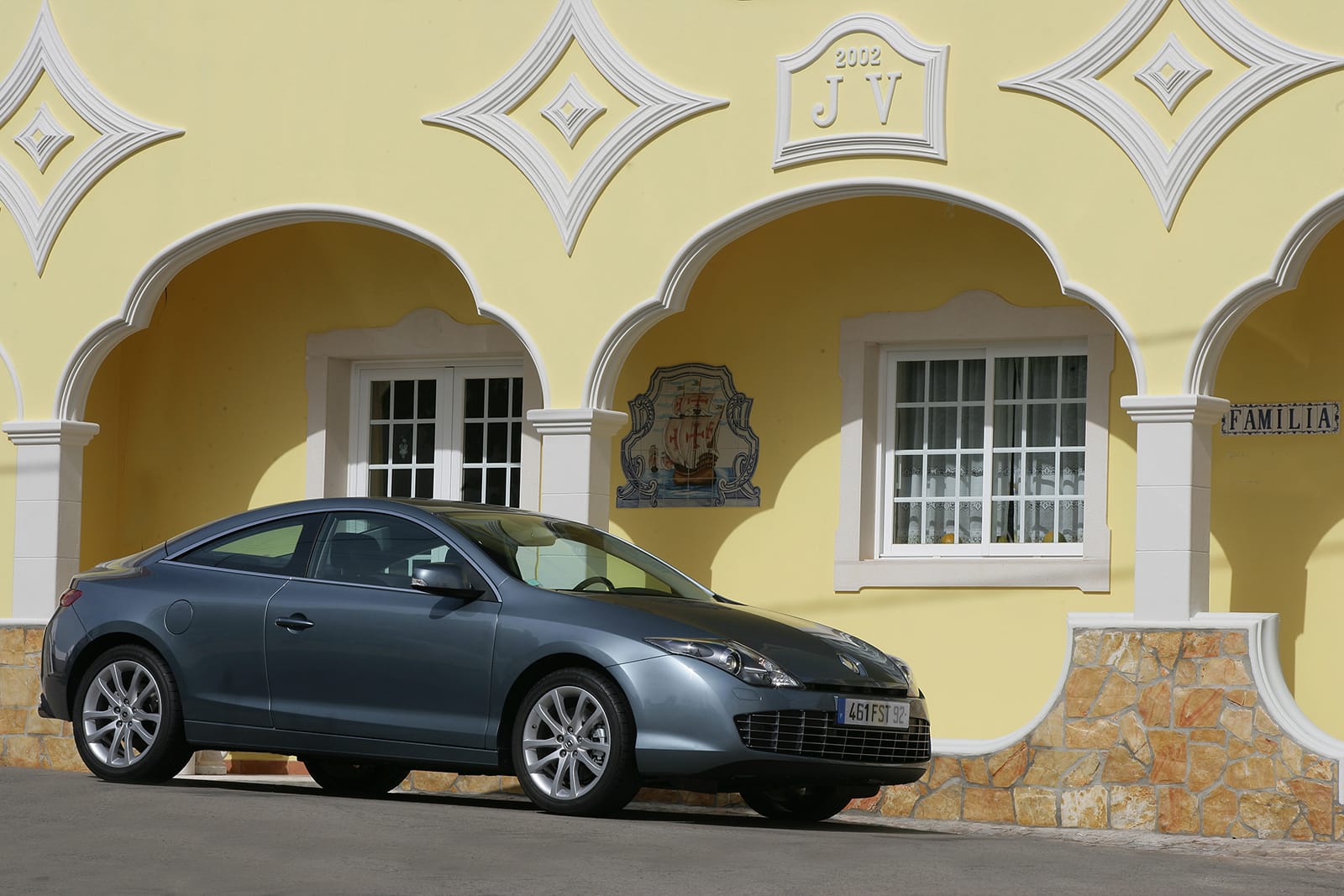 renault_laguna_coupe_01