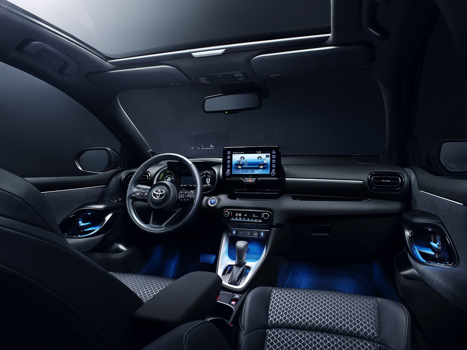 toyota_yaris_hybrid_02