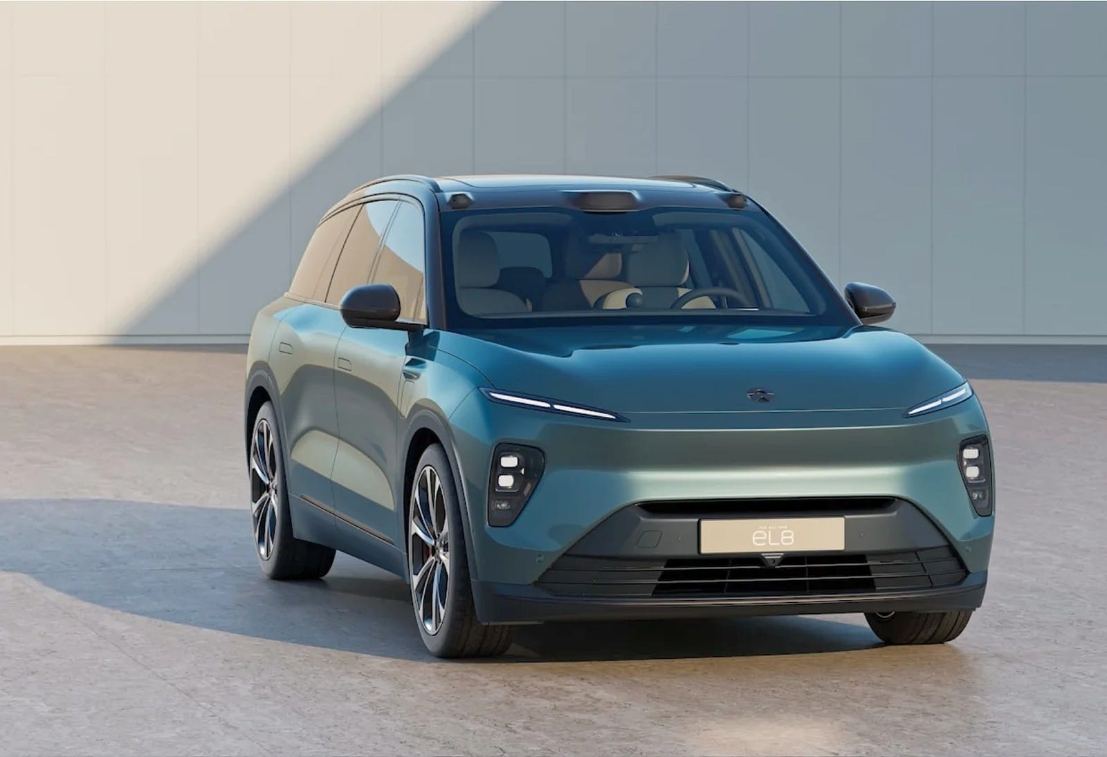Nio EL8