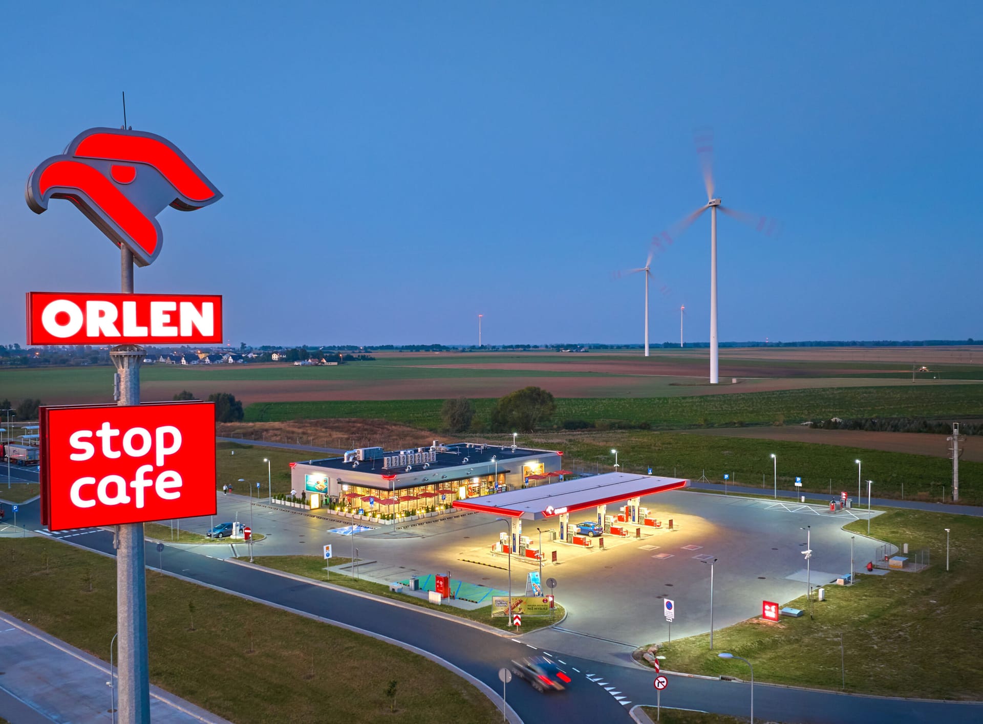 stacja paliw orlen