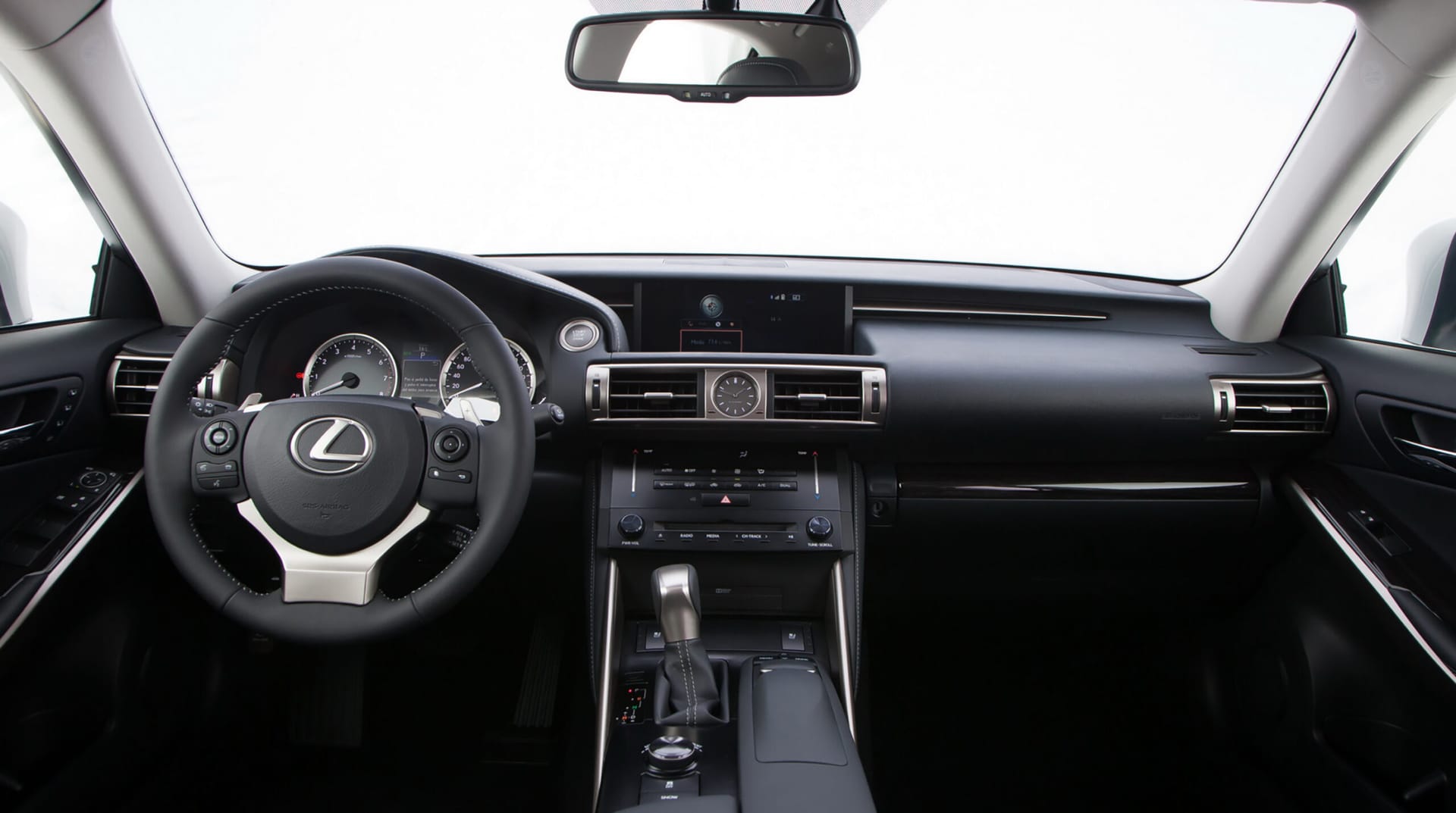 lexus_is_250_02