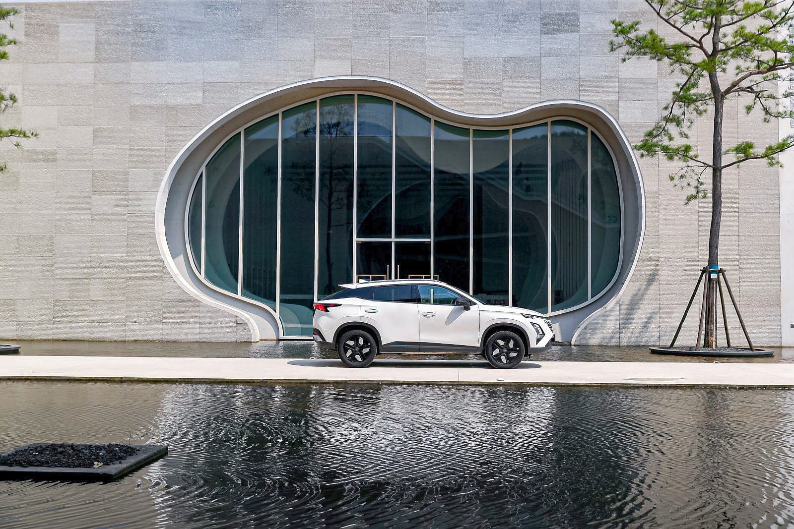 Omoda 5 Hybrid chińskie SUV-y