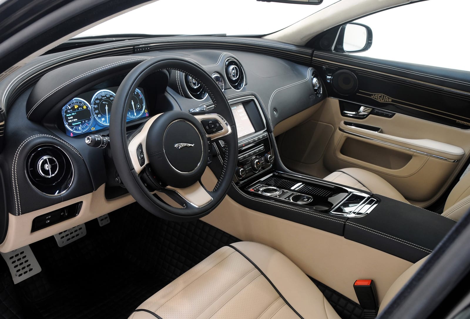 jaguar_xj_03