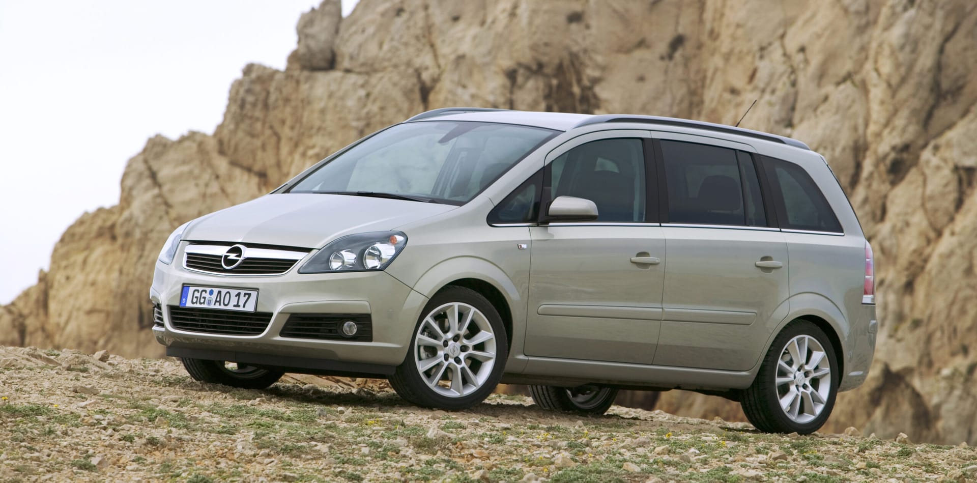 zafira 001