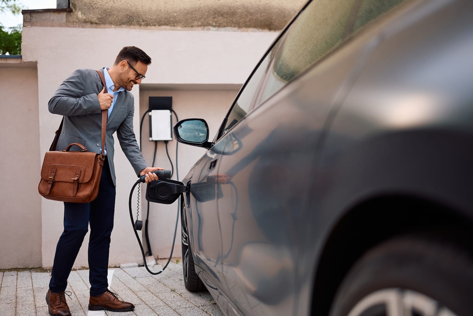 auto elektryczne ładowanie