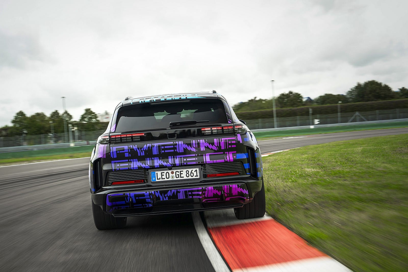 Porsche Cayenne Electric
