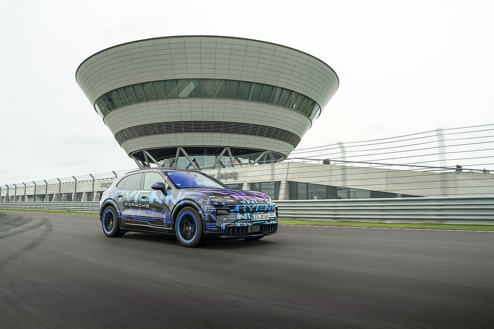 Porsche Cayenne Electric