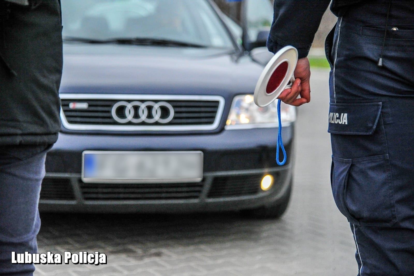 kontrola policjant lizak