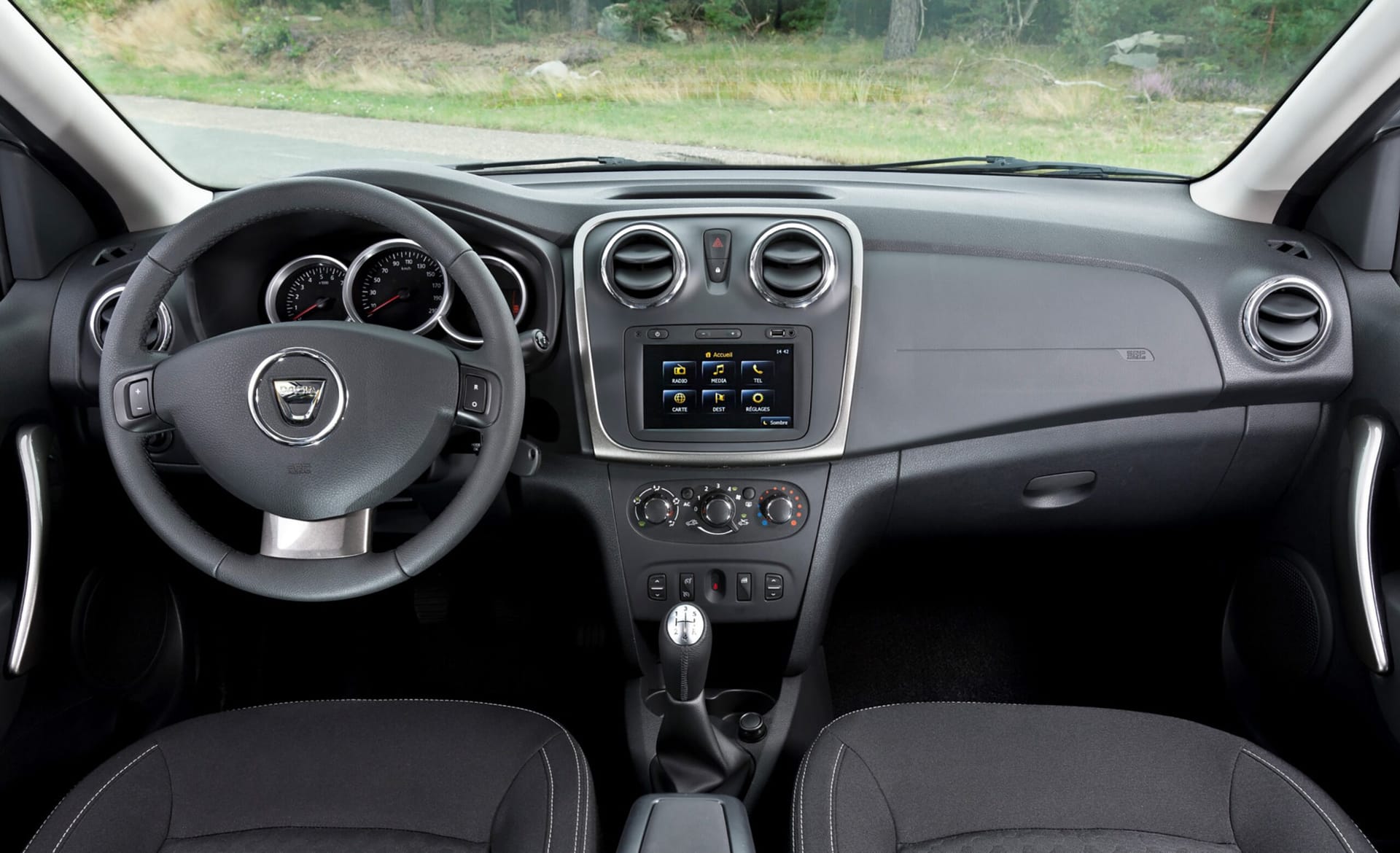 dacia_logan_03