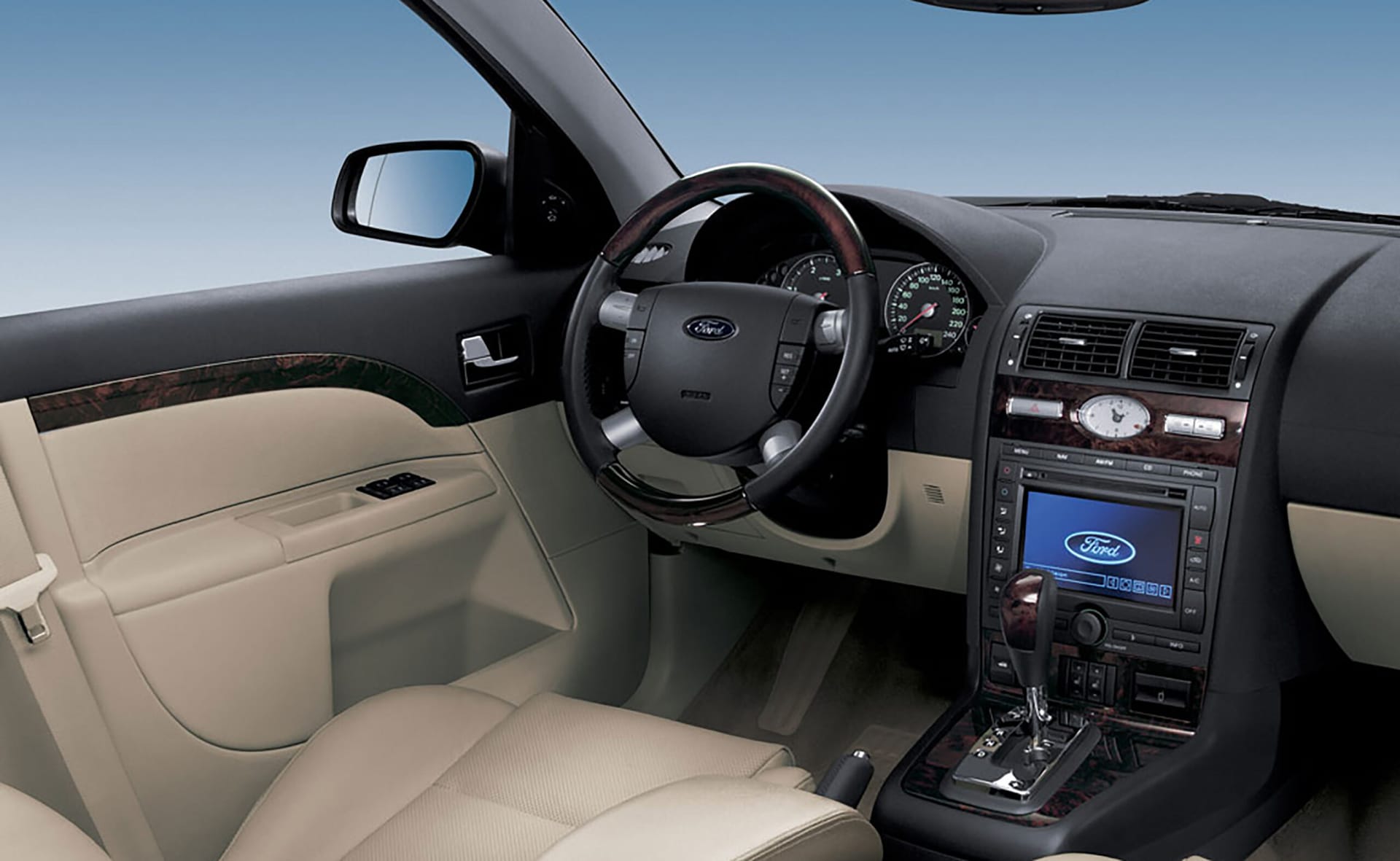 ford_mondeo_turnier_02