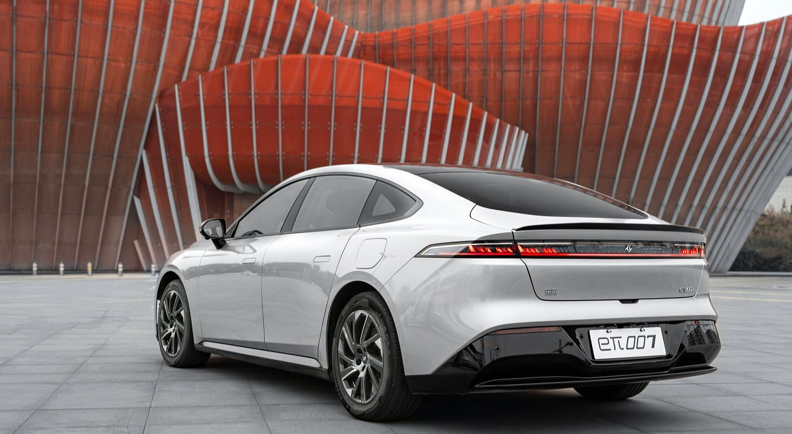 Dongfeng eπ 007