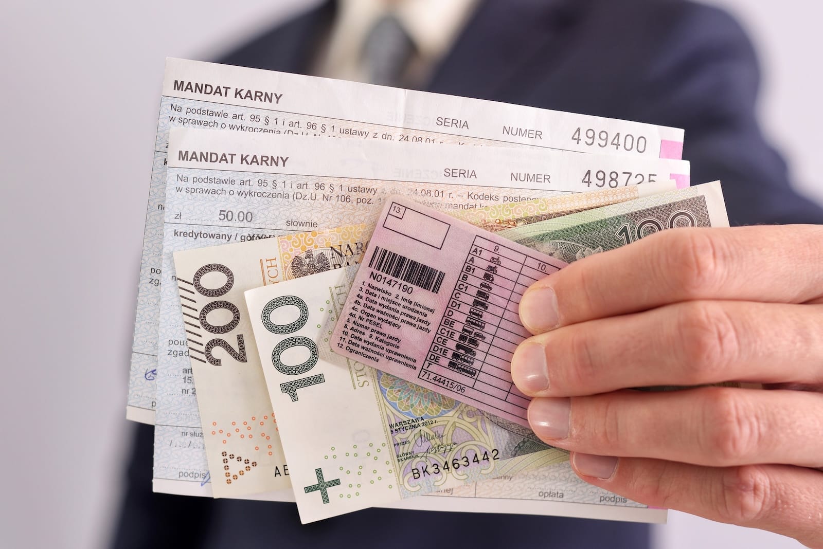 mandat prawo jazdy gotówka