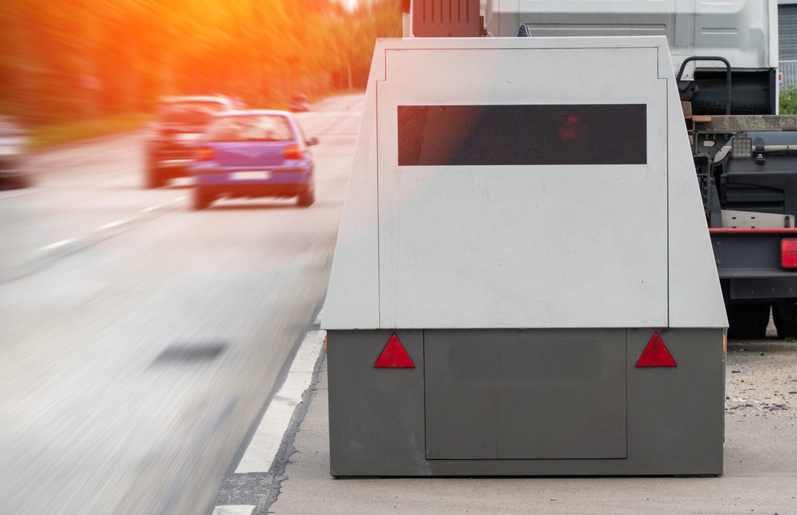 fotoradar mobilny przyczepa