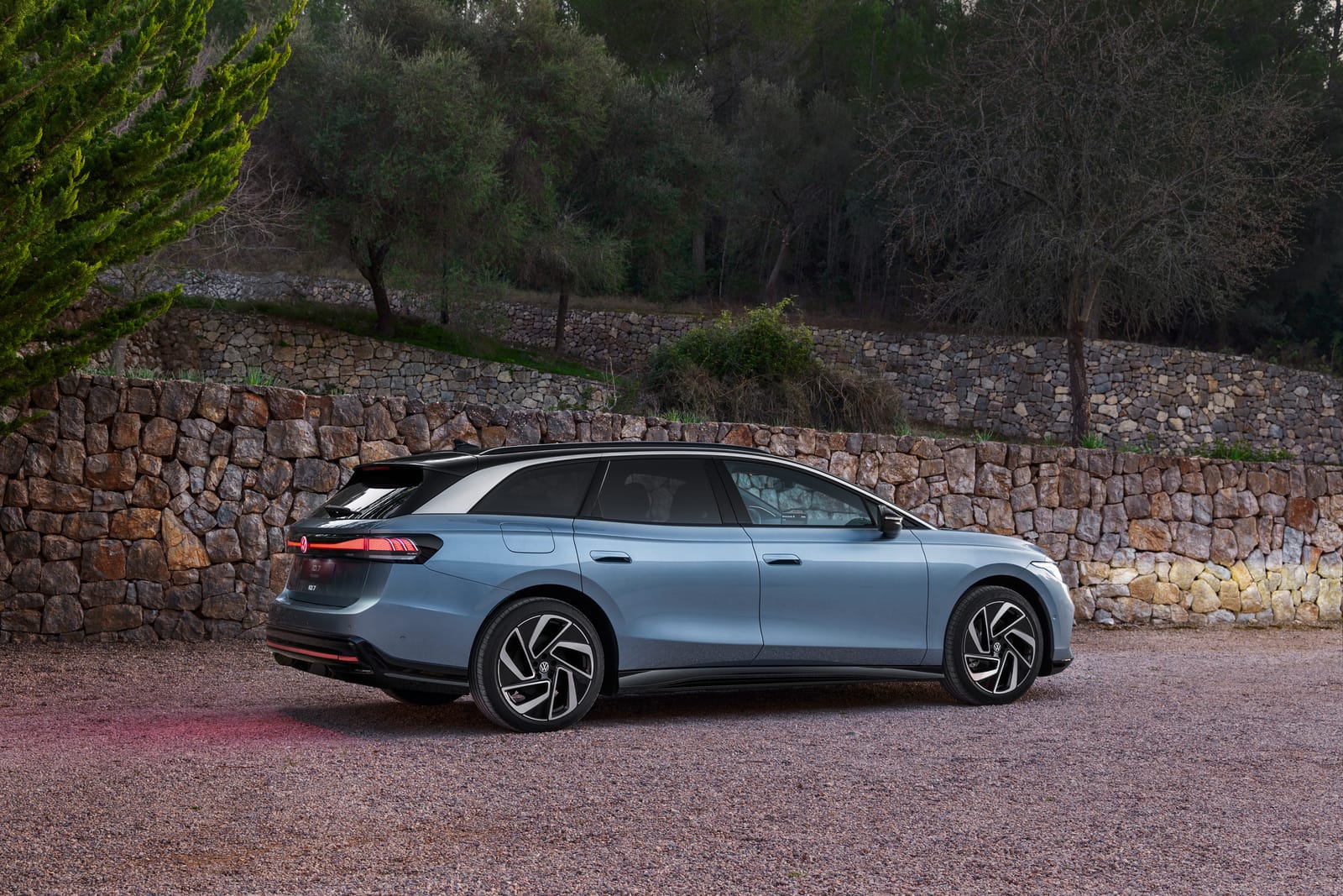 Volkswagen-ID.7-tourer-