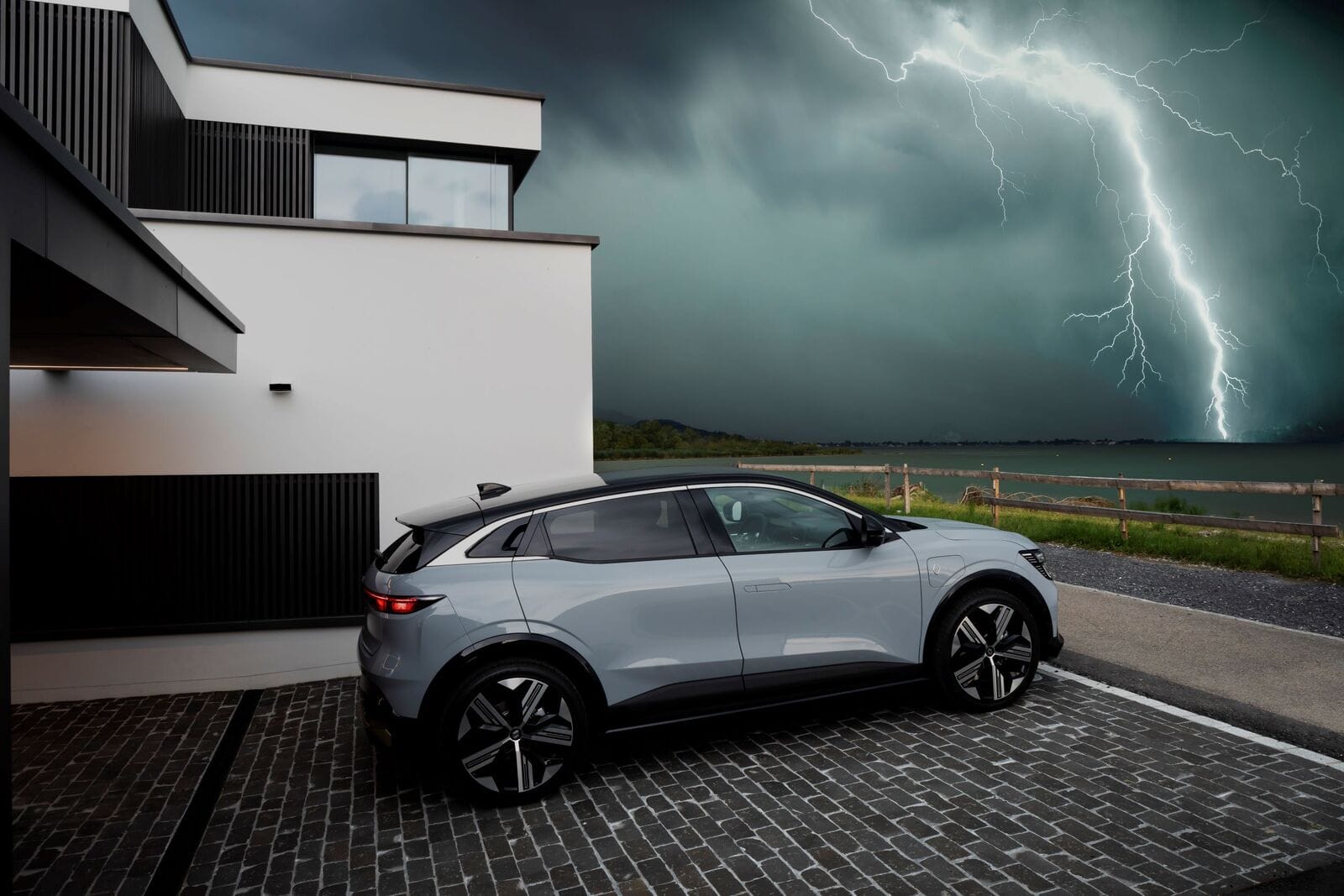 Renault- Megane-E-Tech
