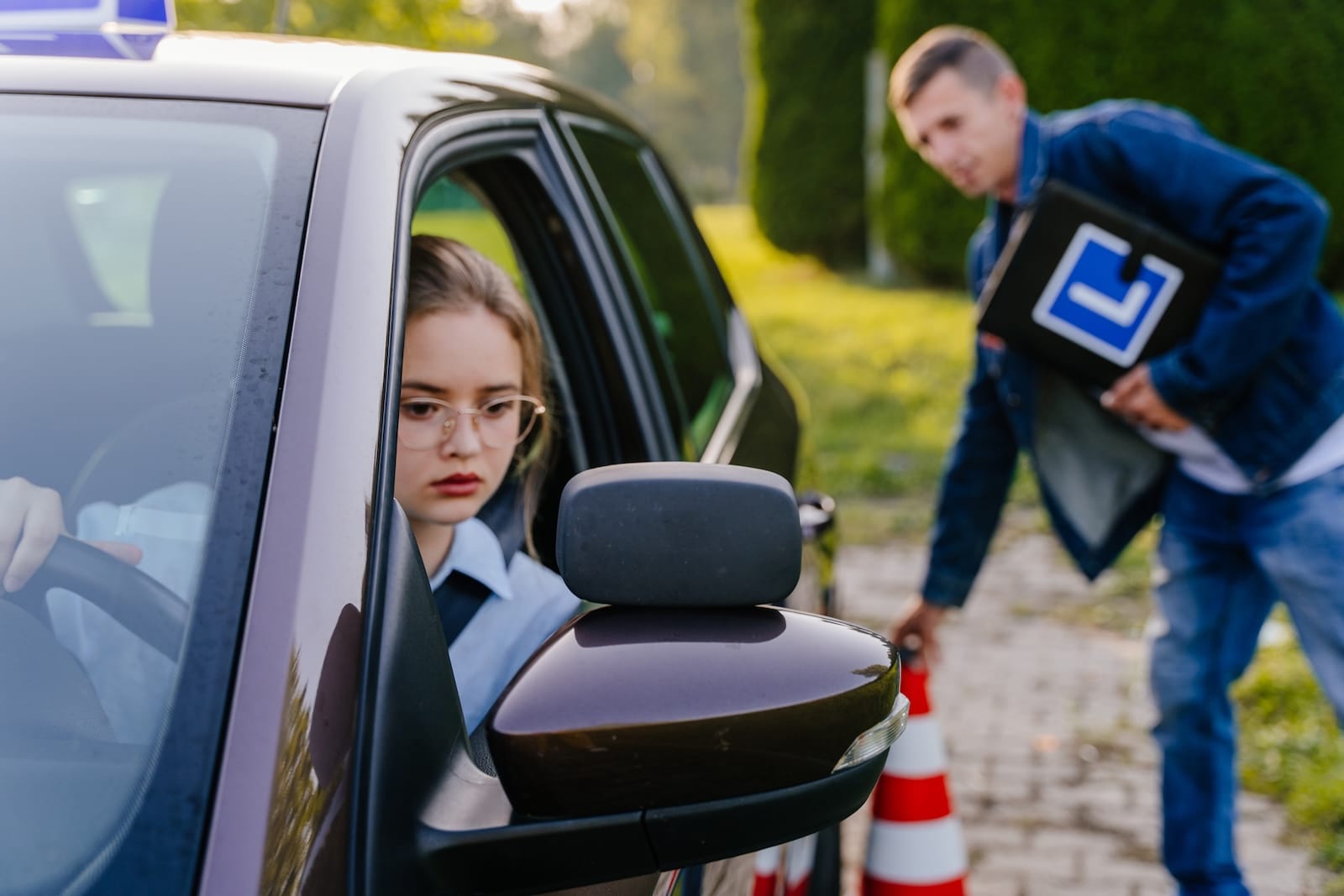 nauka jazdy plac pachołek manewry instruktor