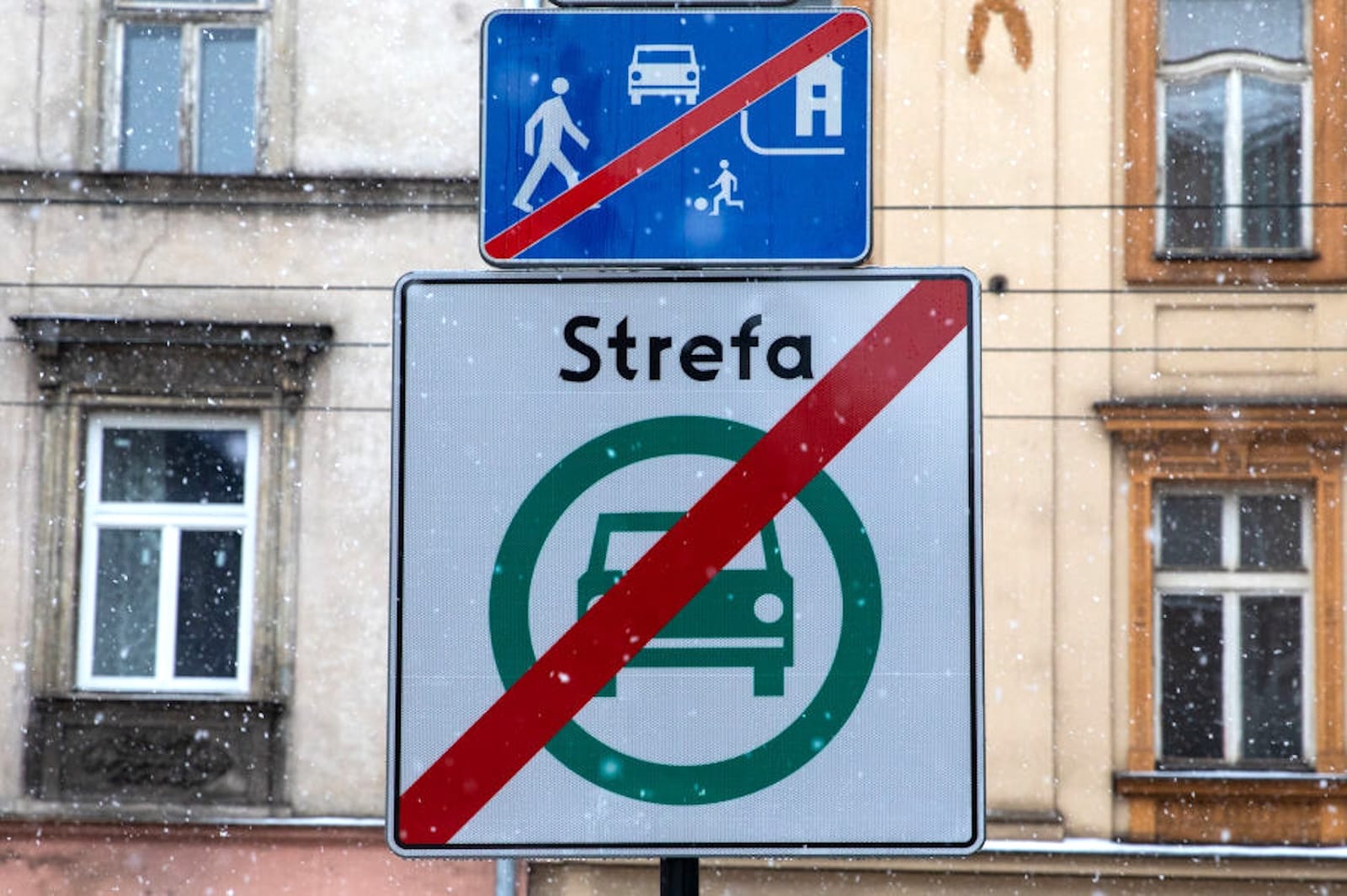 Znak D-54 SCT strefa czystego transportu