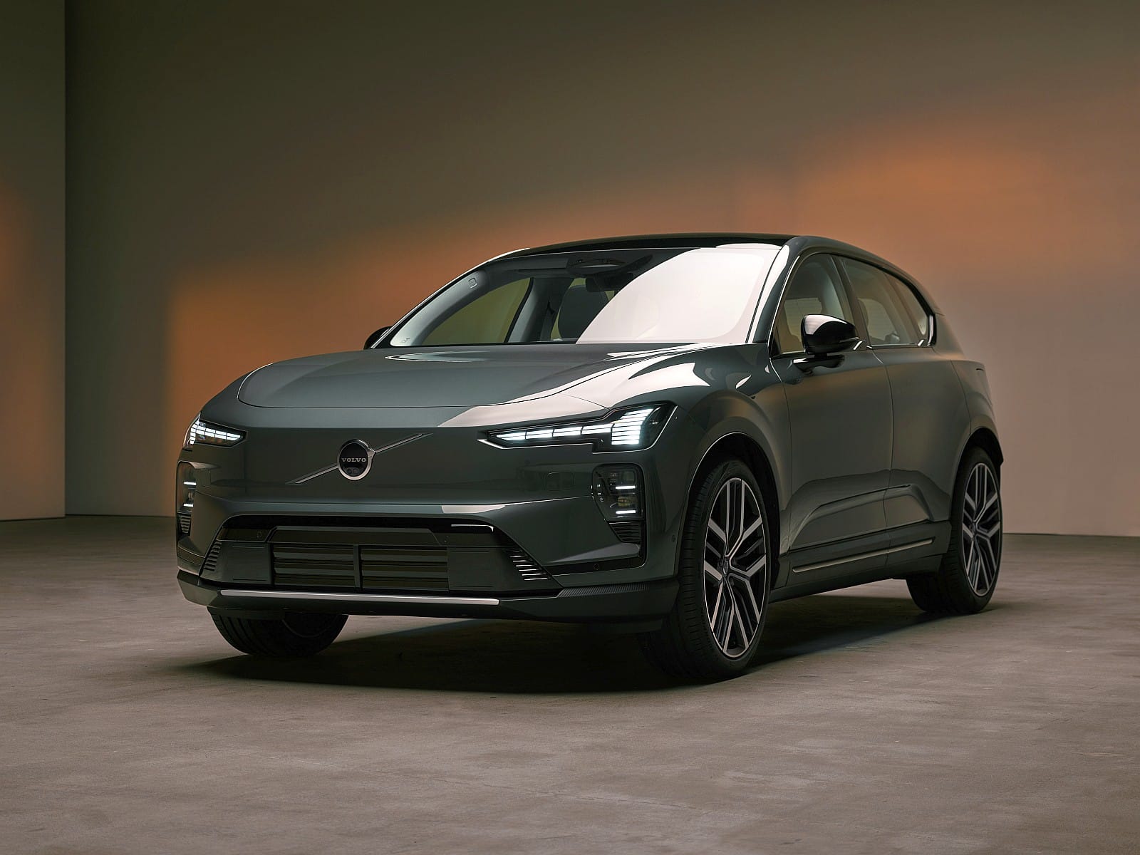 Volvo EX60