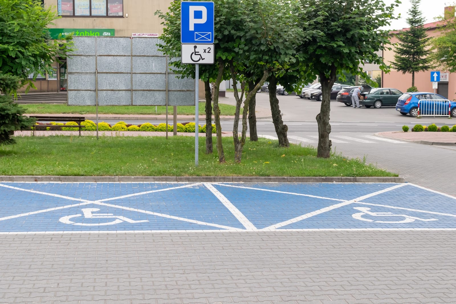 miejsce parkingowe dla niepełnosprawnych