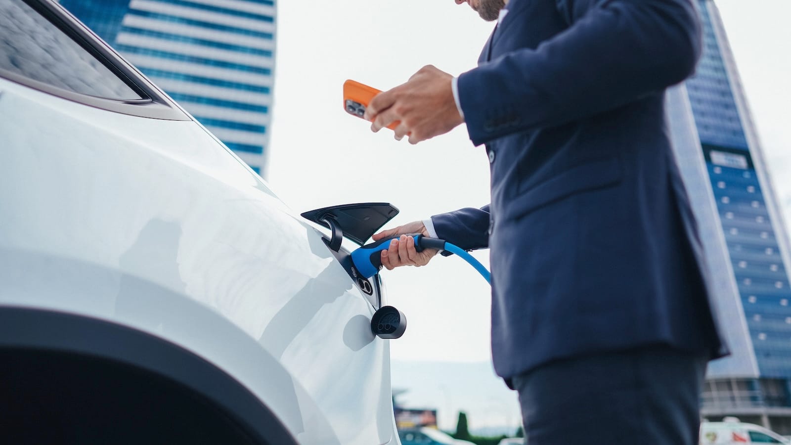 auta elektryczne EV ładowanie