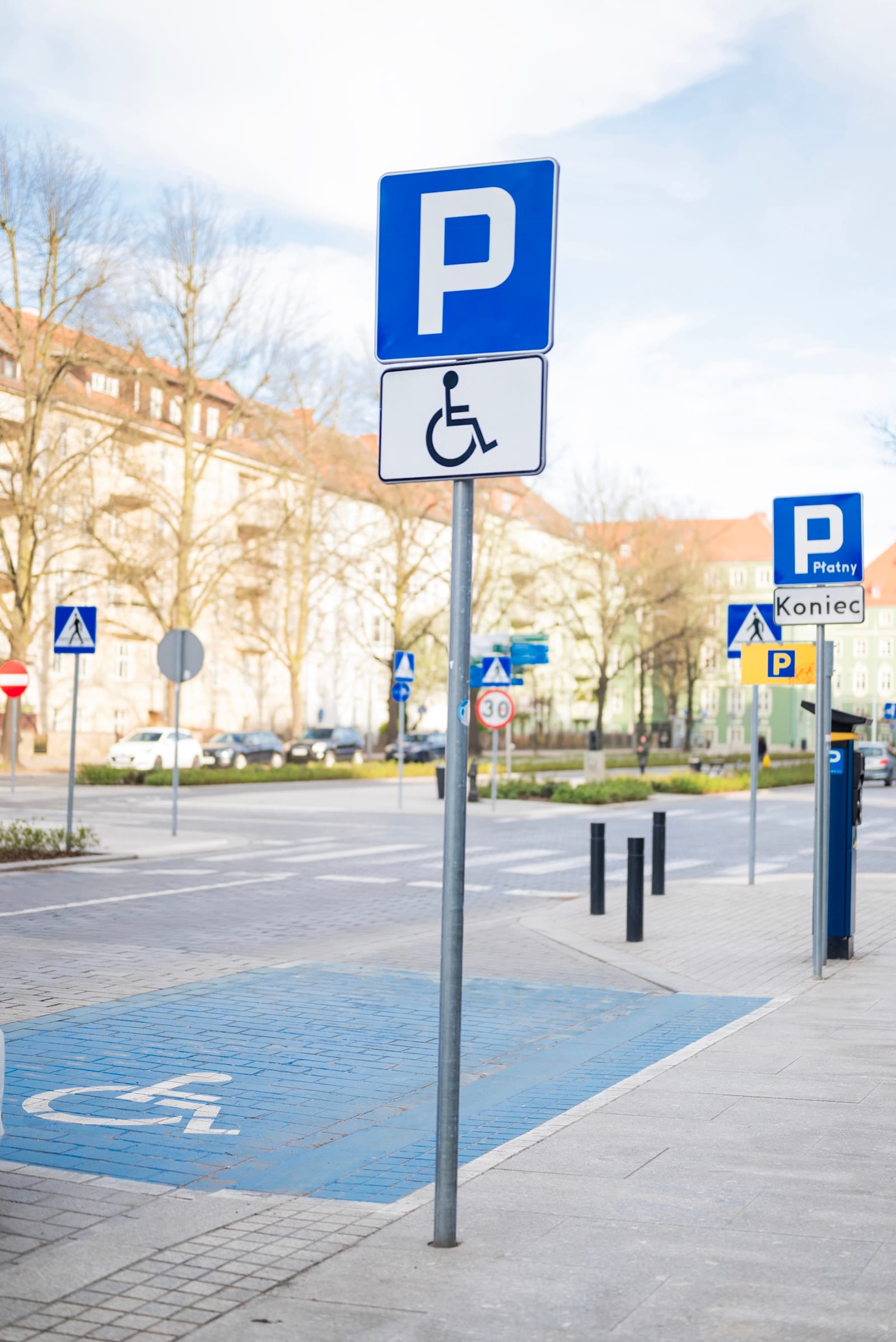 miejsce parkingowe dla niepełnosprawnych