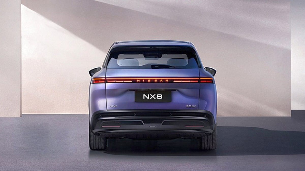 Nissan NX8