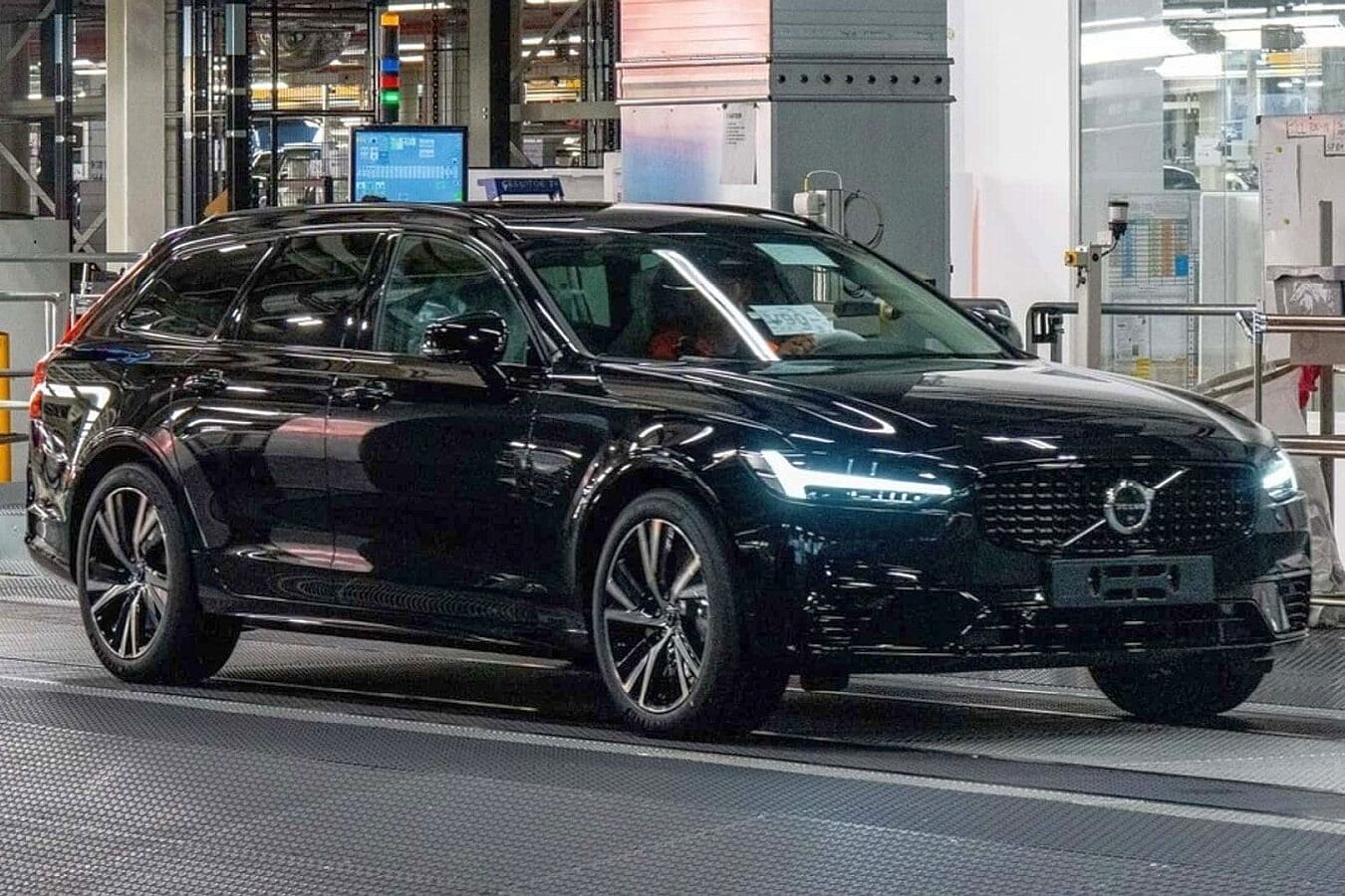 Volvo V90