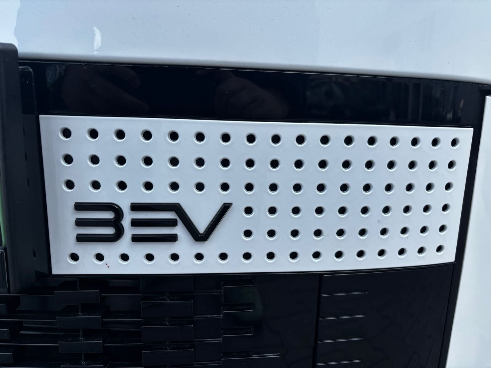 EV