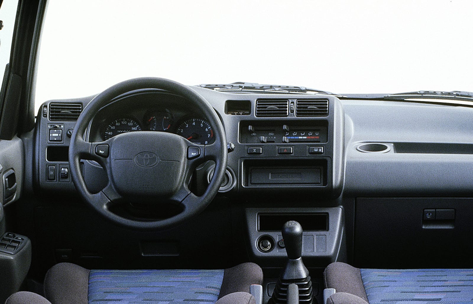 002 rav4