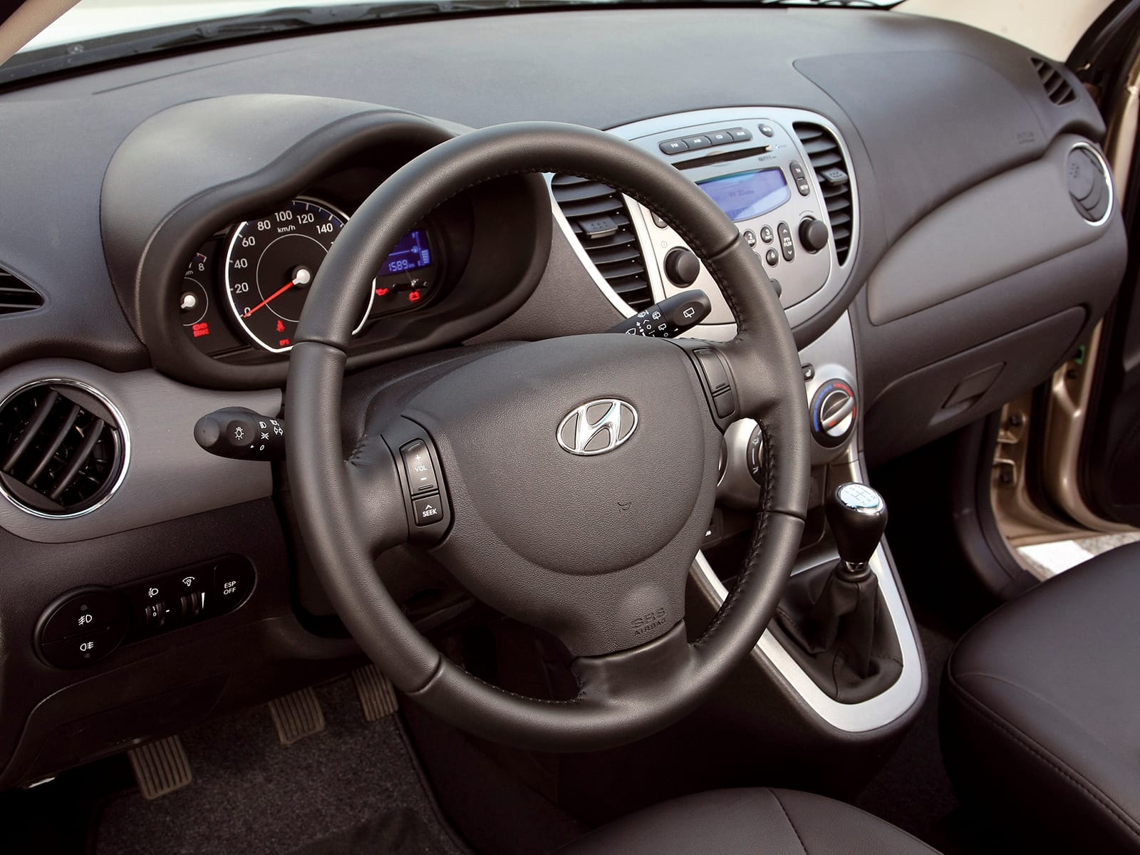 hyundai_i10_02