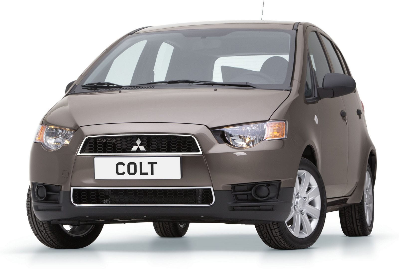 mitsubishi_colt_01