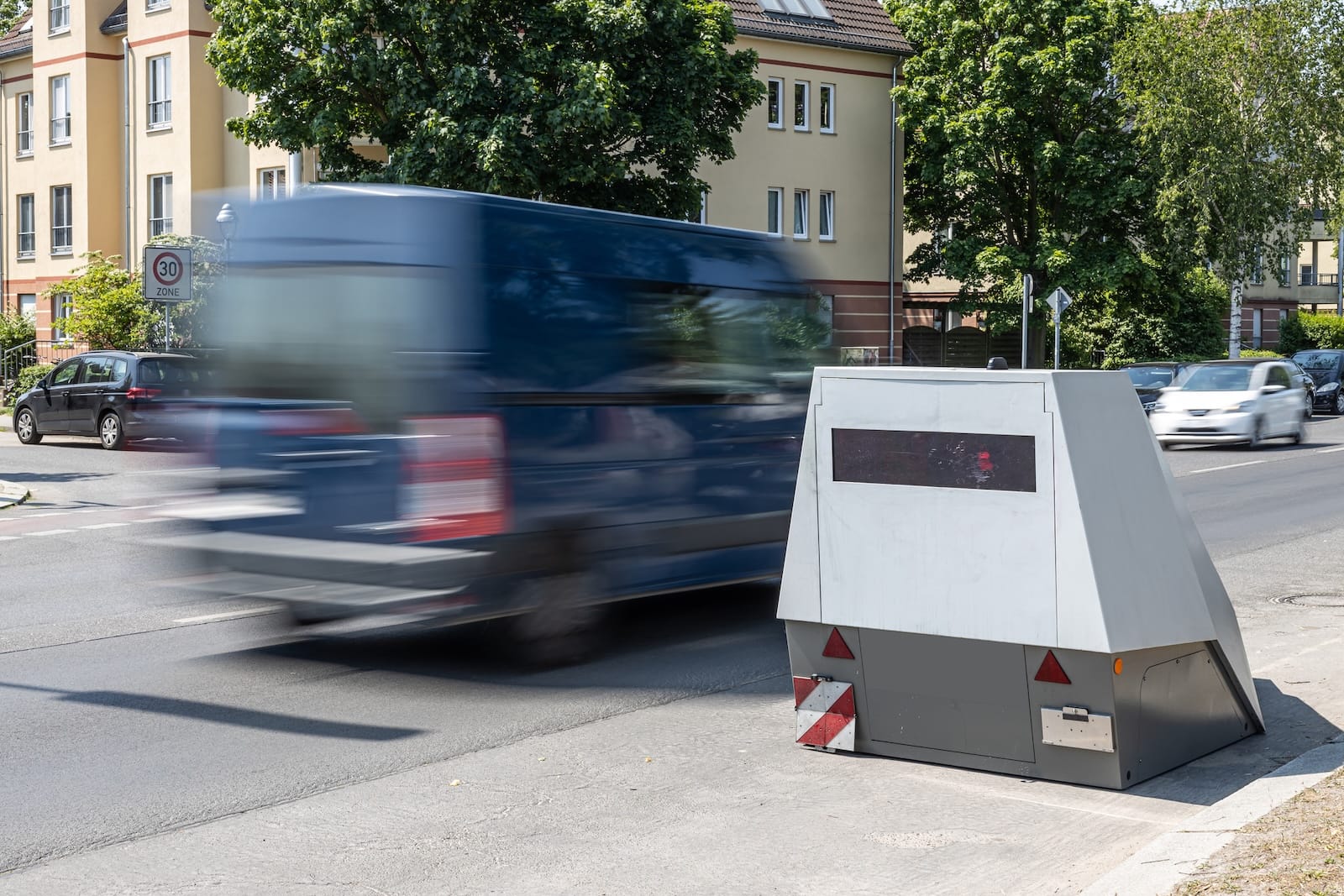 fotoradar mobilny w przyczepie