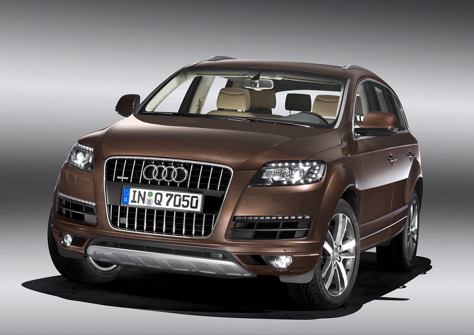 audi_q7_01