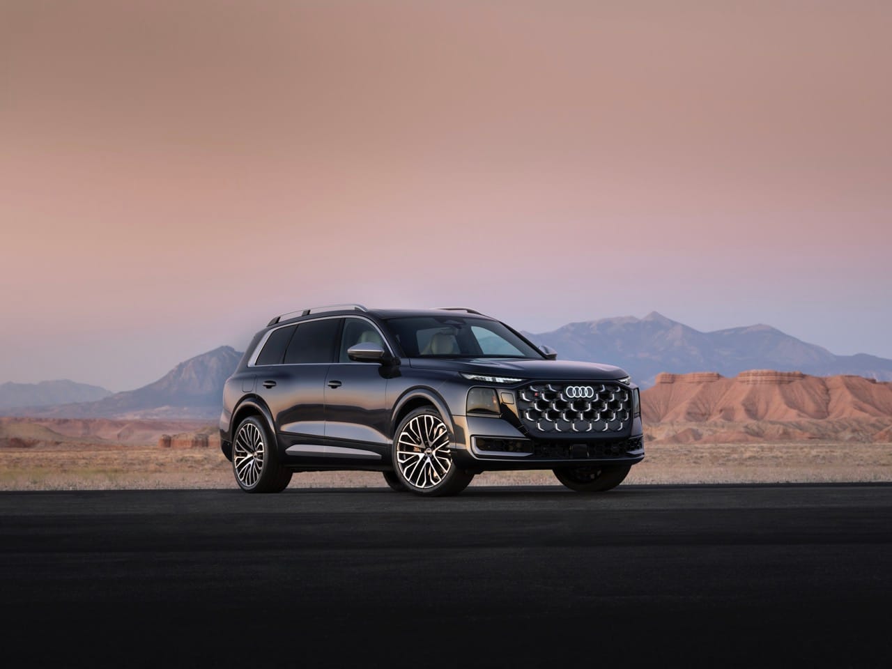 audi q9