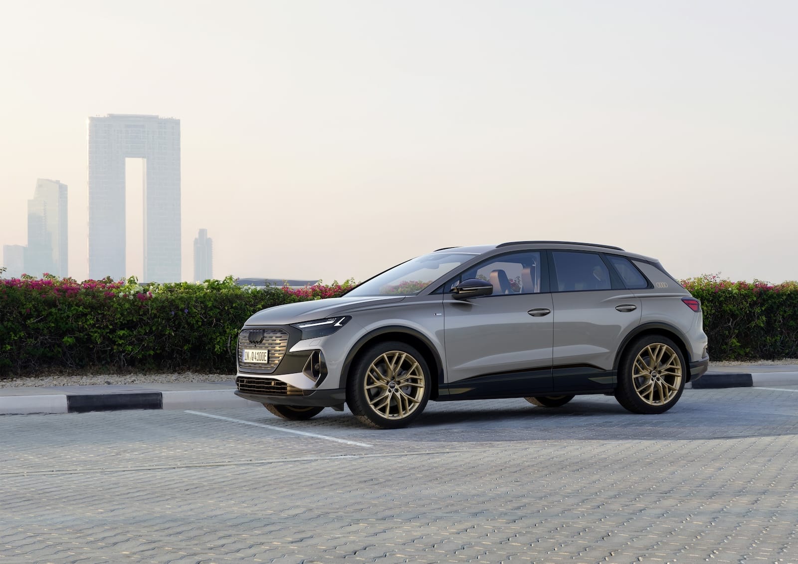 AudiQ4